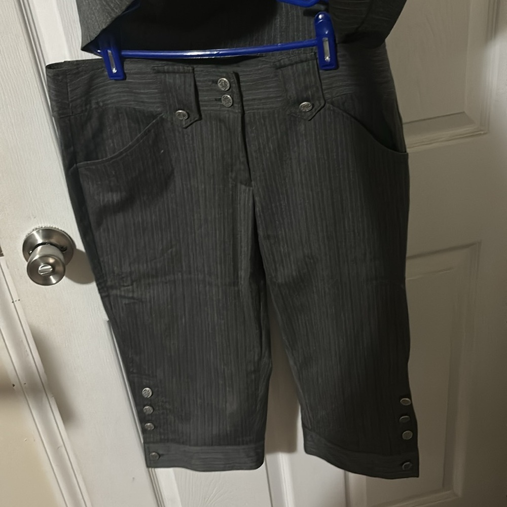 Blazer Capri Bundle - image 3